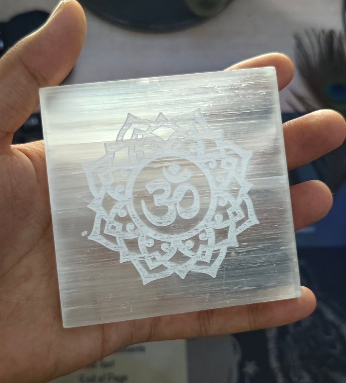 Selenite plate,Om